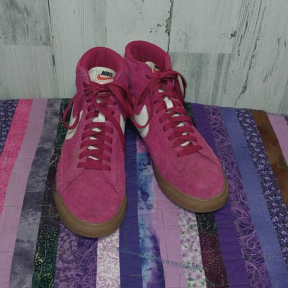 Nike 518171-614 Blazer Mid Suede Pink Size 9